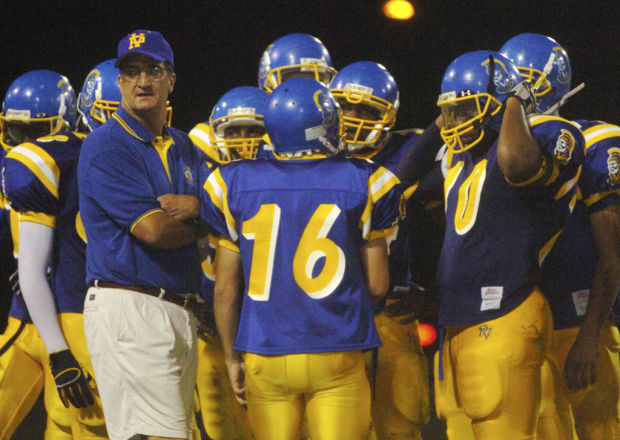 Hansen Sunday Notebook: Sahuaro coach stands alone